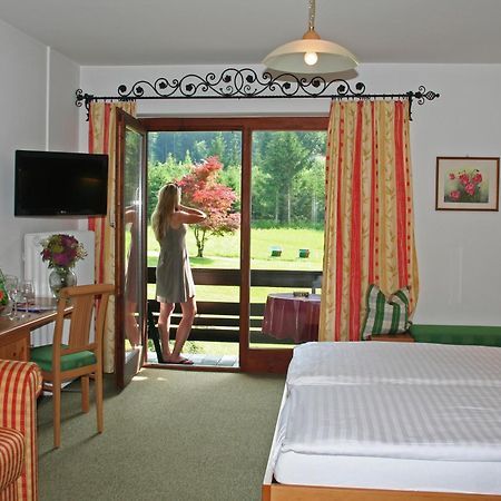 Hotel Garni Pension Zur Wacht Strobl Esterno foto