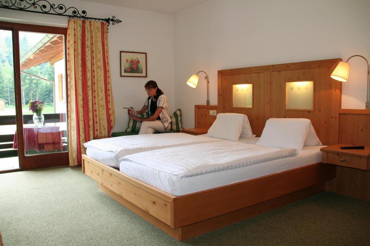 Hotel Garni Pension Zur Wacht Strobl Esterno foto
